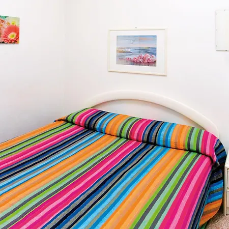 Erica Бібіоне